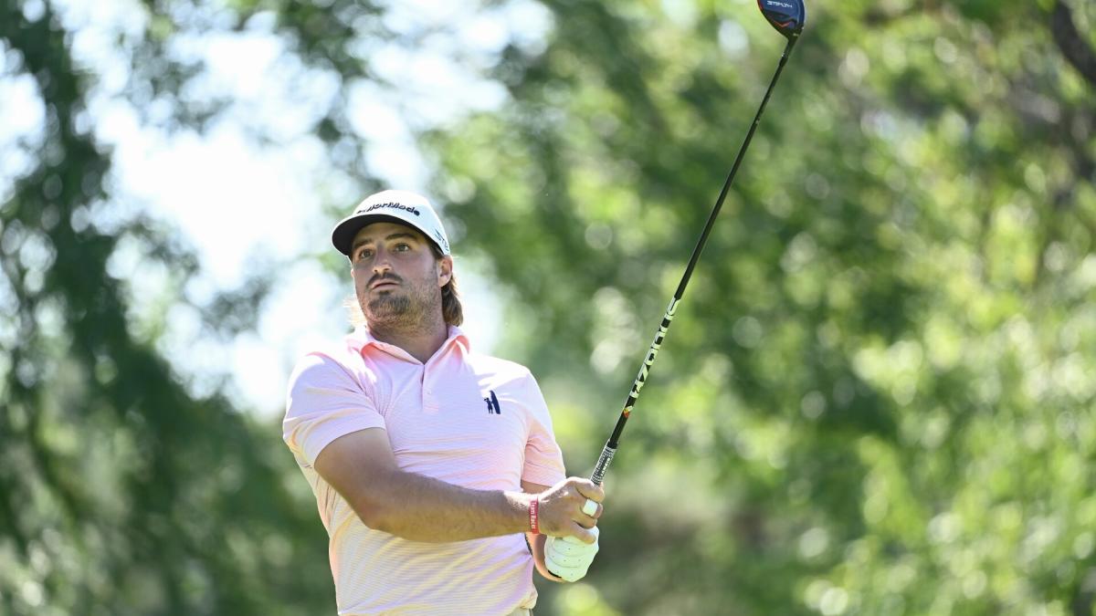 A year after his gambling suspension, Jake Staiano passes the first stage of Q-School